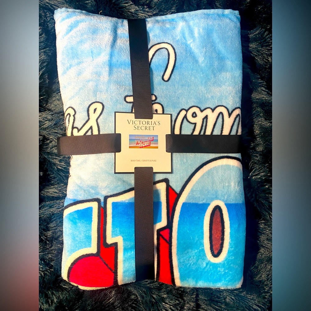 Greetings from Victoria’s Secret Beach Towel NWT